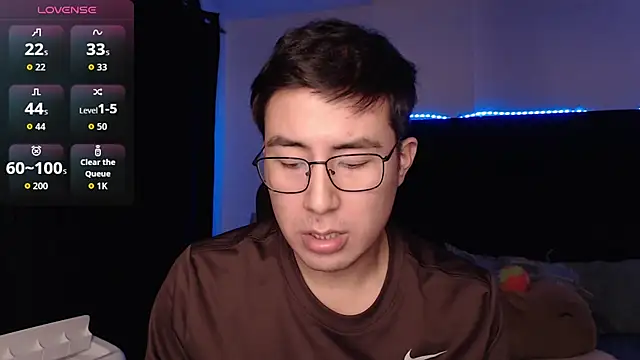 andrewmhilton_'s Live XXX Chat
