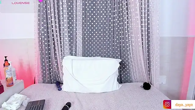 pinky__bunny Chat XXX live
