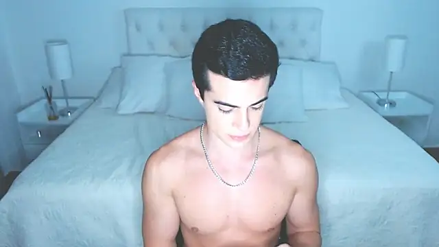 mr_hunterx's Webcam Show
