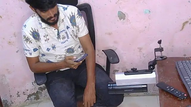 HotXKrish Pertunjukan Webcam