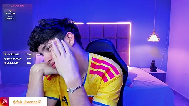 AlejooTwink's Live XXX Chat