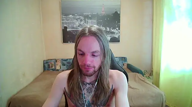 AdamDickens 在線直播表演