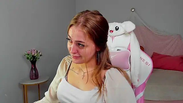 EllaBells Live XXX-Chat