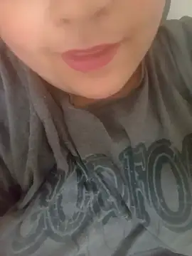 Curvy_Girl588 网络视讯表演