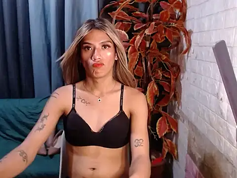 HugeCookLuna696 Шоу с уебкамера