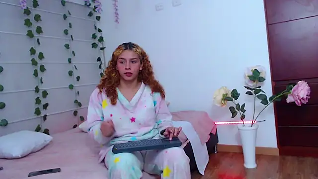 Sarabubbie Chat XXX in diretta