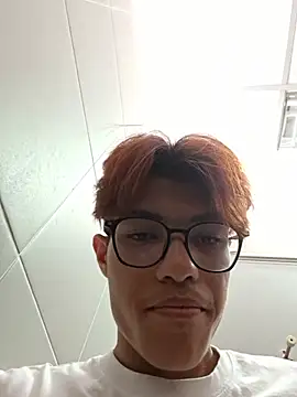 SizeHood 网络视讯表演