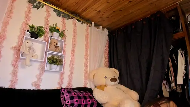 CamilaaRosseX XXX чат на живо