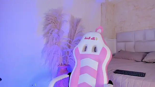 AdharaSweet1_'s Live XXX Chat