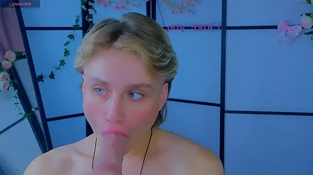 cumboydoll's Live XXX Chat