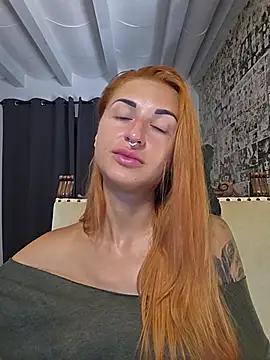 kylie_blck Adlı Modelin Web Kamerası Şovu