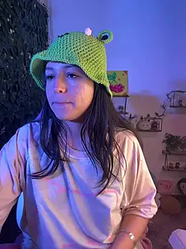 Chat +18 de Eymmy_24 ao vivo