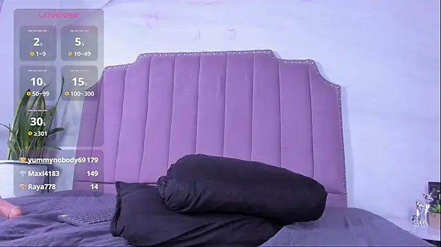 Roxy_Medina's Webcam Show