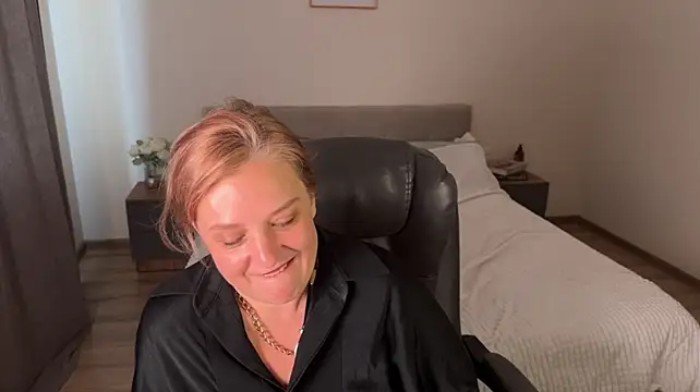 GeniusJinx XXX чат на живо