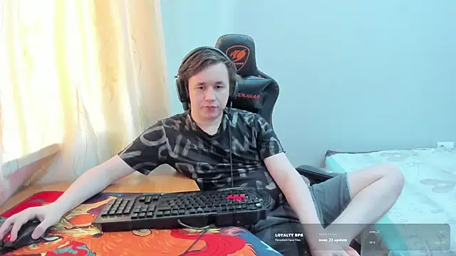 iliaskrislove élő XXX-chatje