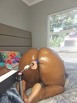 Kinkyphatass' Live XXX Chat