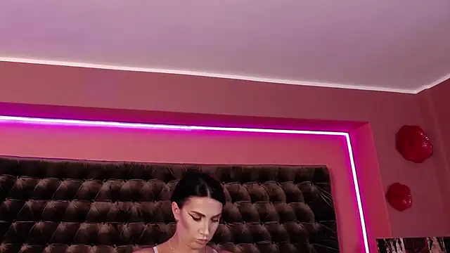 StephanyMillanのライブXXXチャット