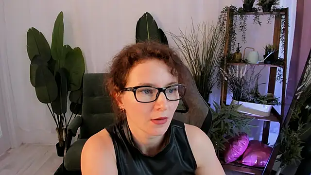 AureliaGleam Chat XXX in diretta