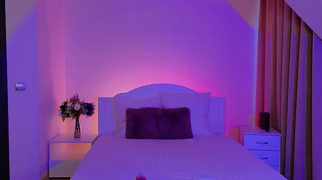 Adetta – webcam-show