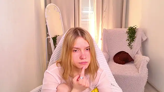 Chatroom XXX en direct de MilanaRayy