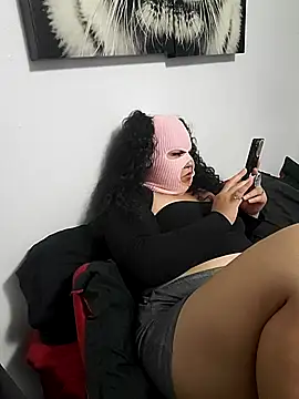 Chat +18 de Dianalovesu ao vivo