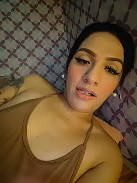 Yourbabyshane Chat XXX in diretta