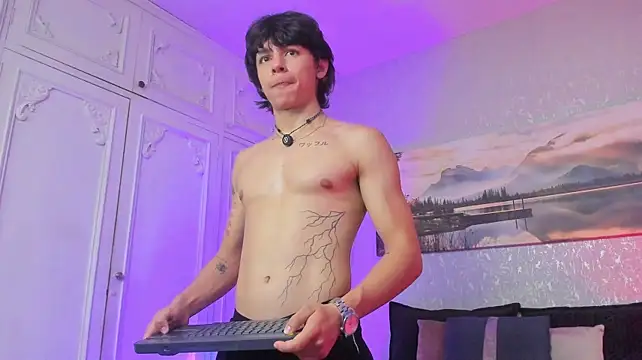 Tyler_durten XXX чат на живо