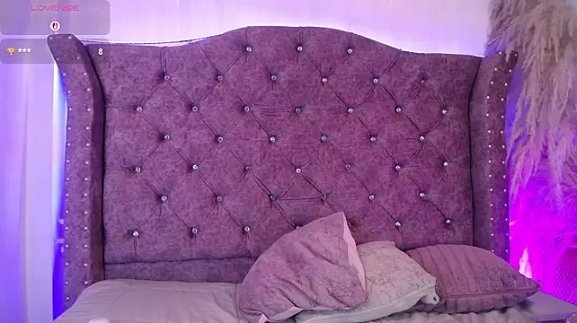Amara_Davis1 现场XXX聊天
