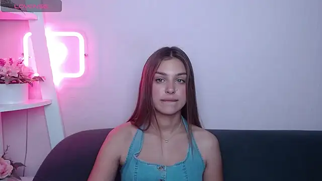 MilanaAngelAs Chat XXX in diretta