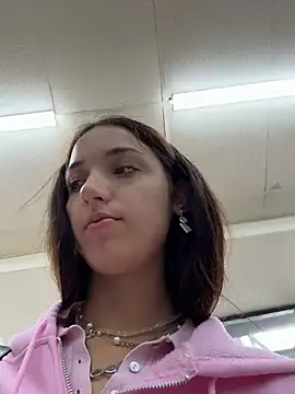 DollyTall লাইভ XXX চ্যাট