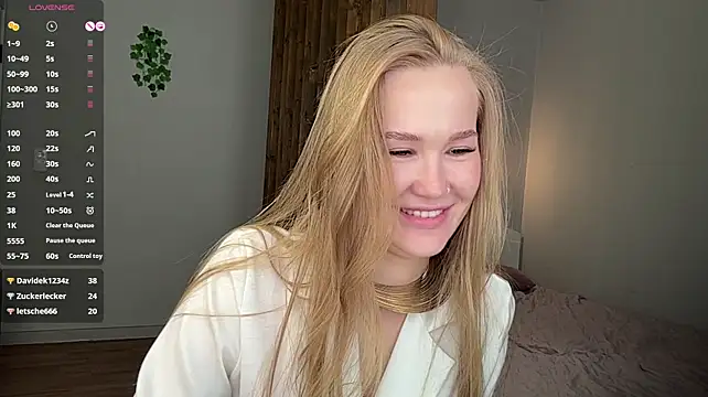 LustfulDiana's Live XXX Chat