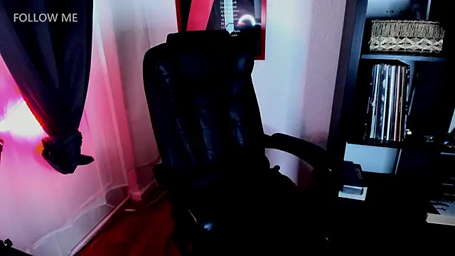 Chat +18 de mistressannskywalker ao vivo