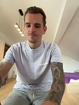 Huge_cock22cm Шоу с уебкамера