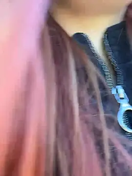XXX chat uživo modela LisaCatt