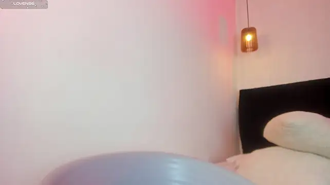 dolly_zoe Chat XXX in diretta