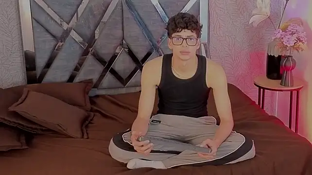 mateo_vegas_: вебкам-шоу