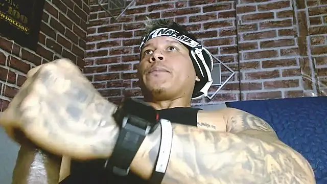 jordan_bigcock_ Show in webcam
