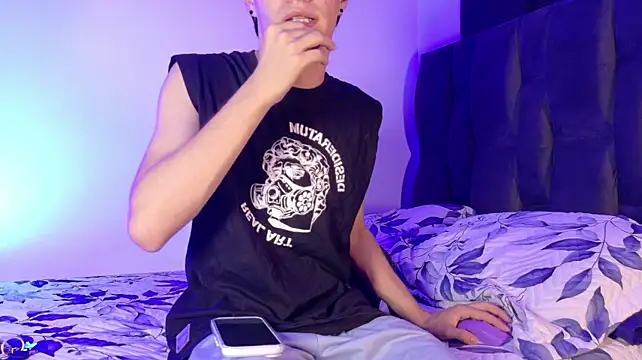 Show de axxxel_twink na webcam