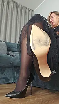 MariaRichi_ Adlı Modelin Canlı XXX Sohbeti