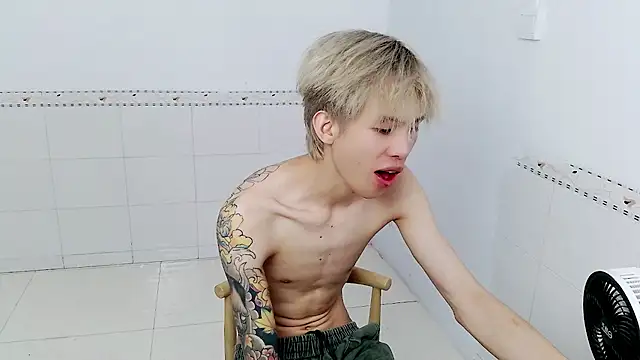 KPL-11n Live XXX chat