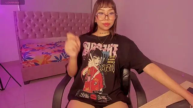 linsy_lee élő XXX-chatje