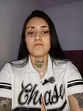 XXX chat uživo modela Keyla_Ink