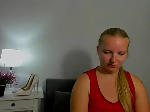 Chat +18 de RoseTeacherX ao vivo