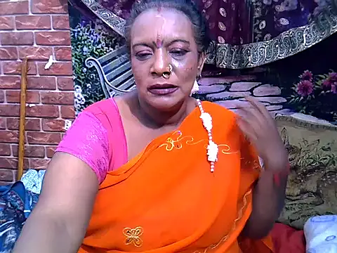 IndianAce1 Adlı Modelin Canlı XXX Sohbeti