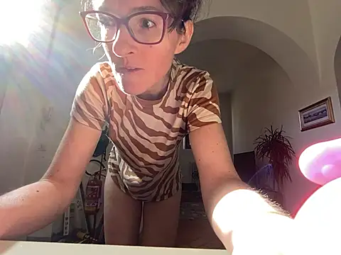 Hairy_horny_mommy Pertunjukan Webcam