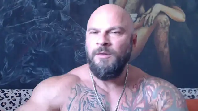 viking_30 Chat XXX live