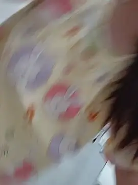 צ'אט XXX בשידור חי של Baby-ladyass20