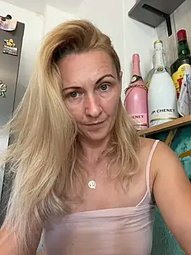 Secret_Ladyx Chat XXX live