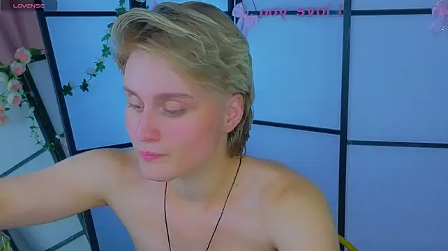 cumboydoll: онлайн-секс-чат