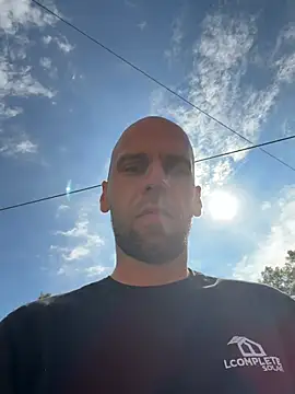 Czat XXX na żywo – Oliver_outside
